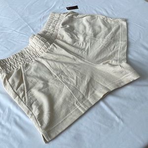 Women’s No Boundaries Everyday Short NWT